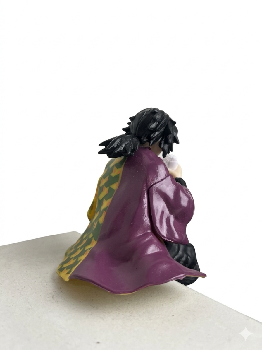Giyu Tomioka Mini Sitting Action Figure
