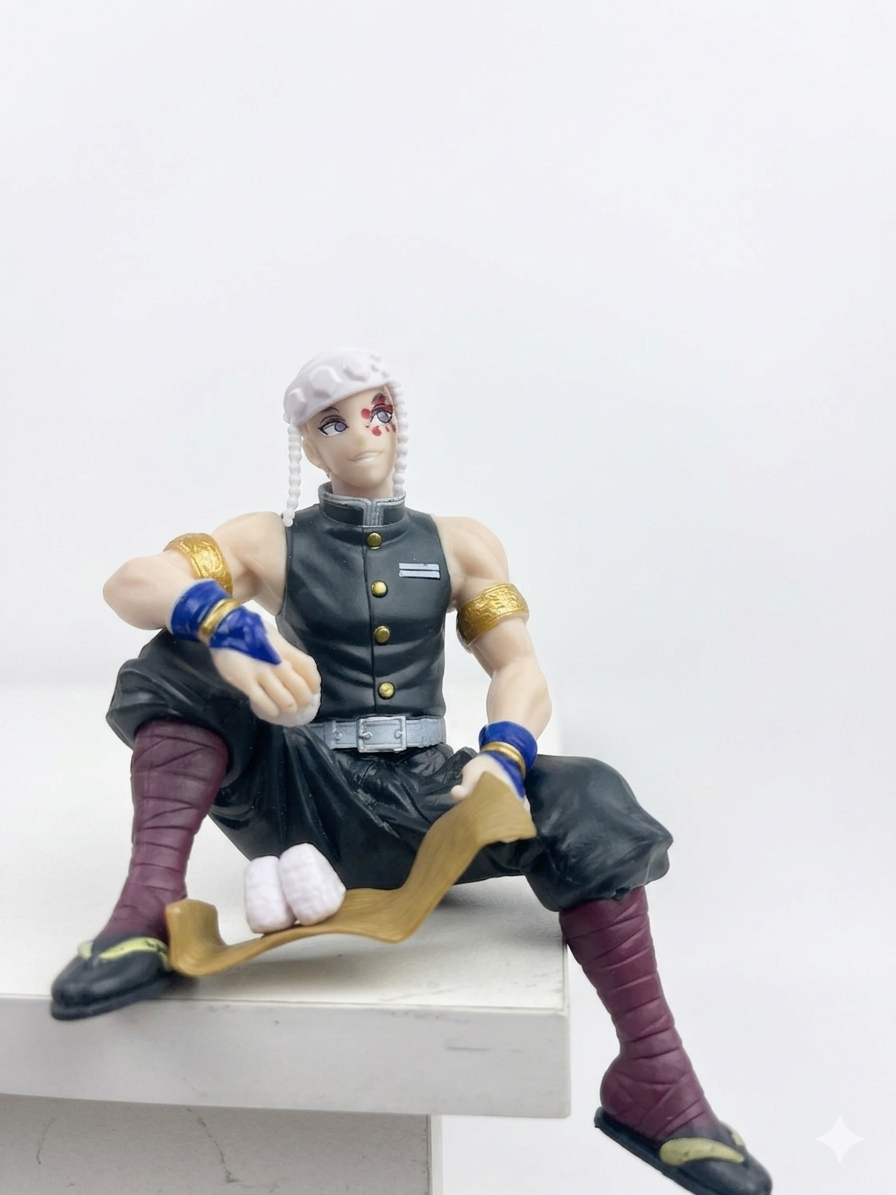 Tengen Uzui Mini Sitting Action Figure